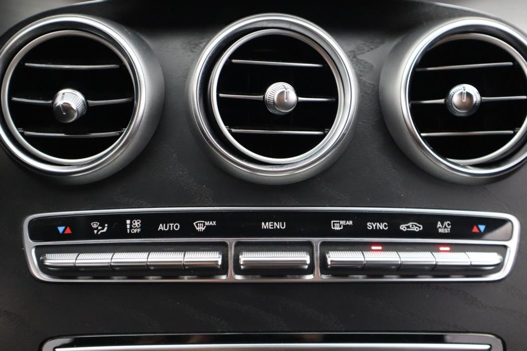 MERCEDES-BENZ C 2022