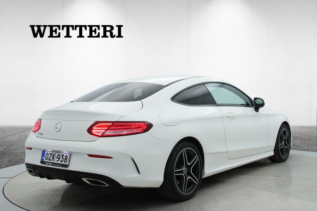 MERCEDES-BENZ C 2022