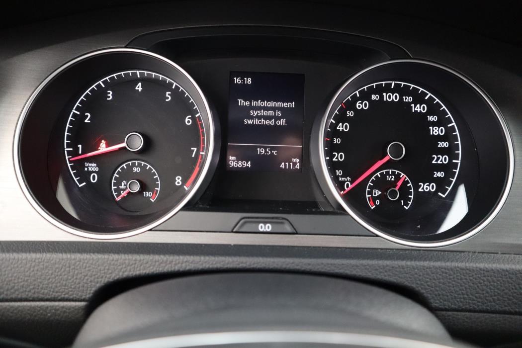 VOLKSWAGEN Golf 2013
