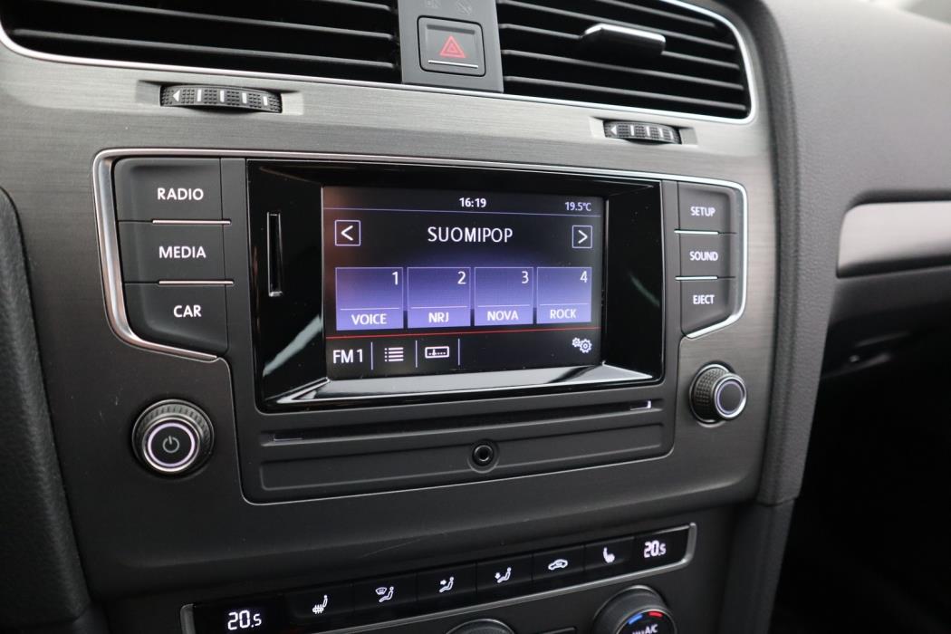 VOLKSWAGEN Golf 2013