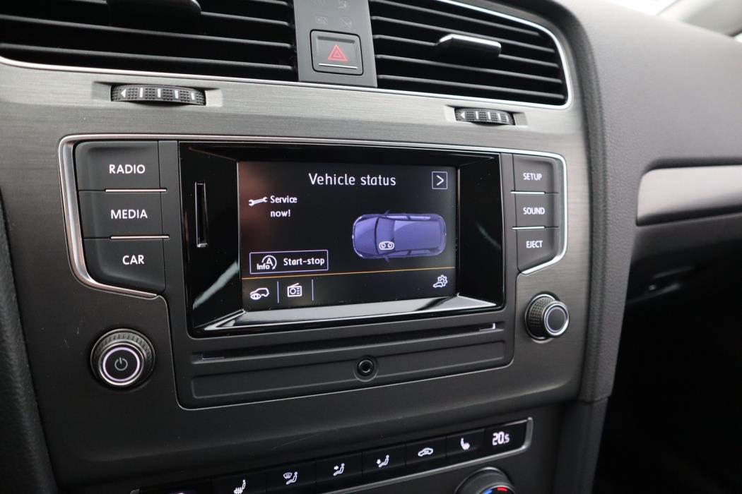 VOLKSWAGEN Golf 2013