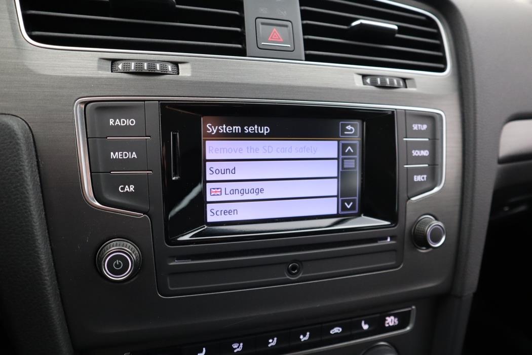 VOLKSWAGEN Golf 2013