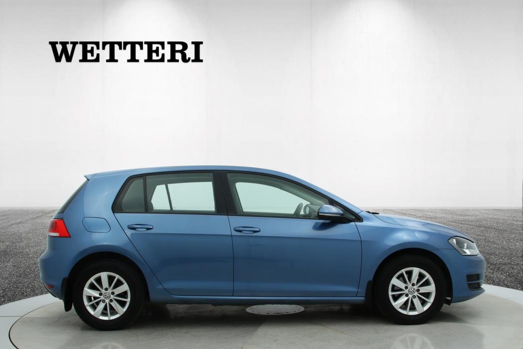VOLKSWAGEN Golf 2013