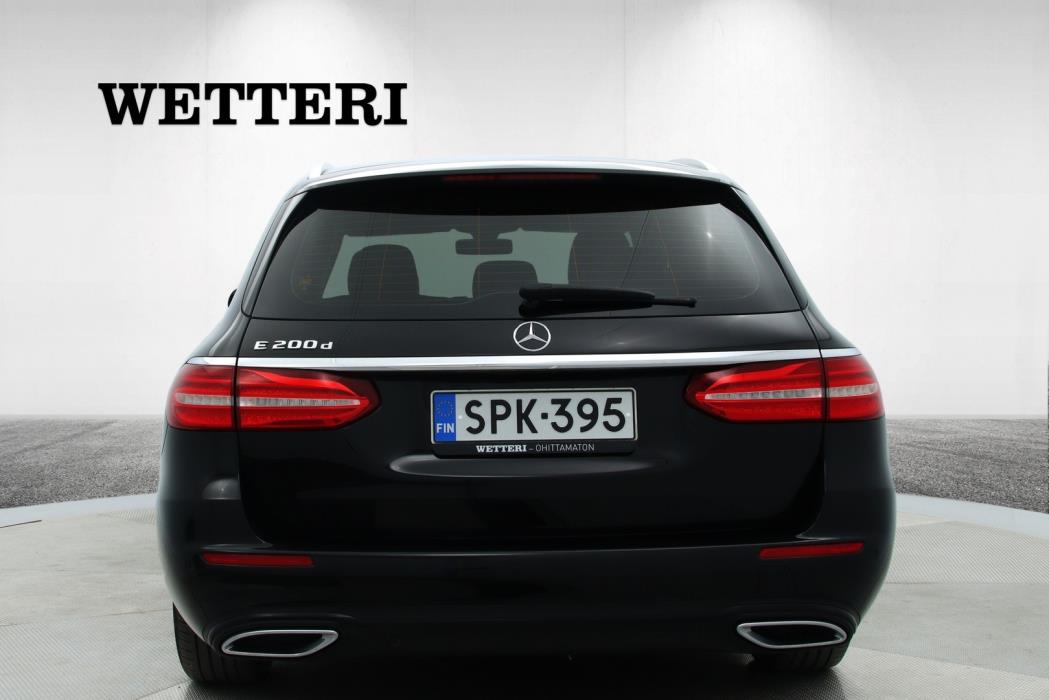 MERCEDES-BENZ E 2019