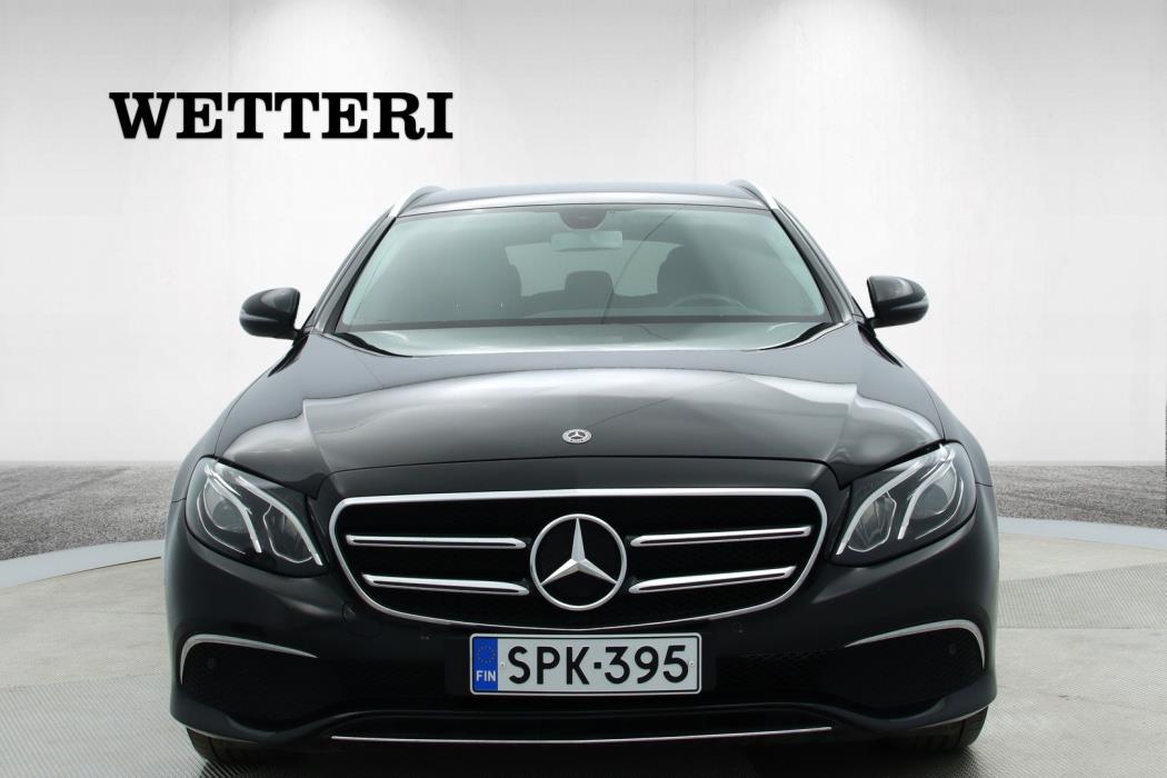 MERCEDES-BENZ E 2019