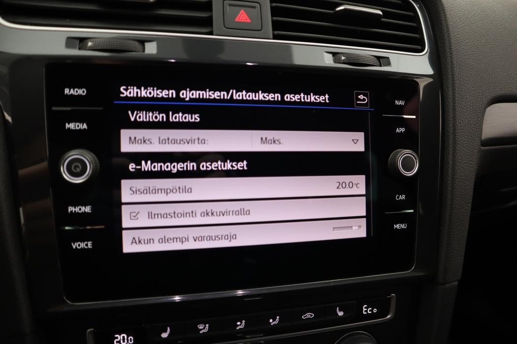 VOLKSWAGEN Golf 2020