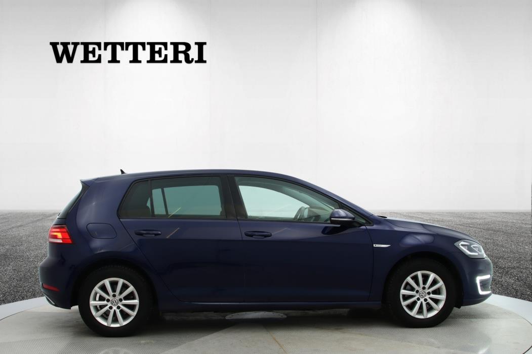 VOLKSWAGEN Golf 2020