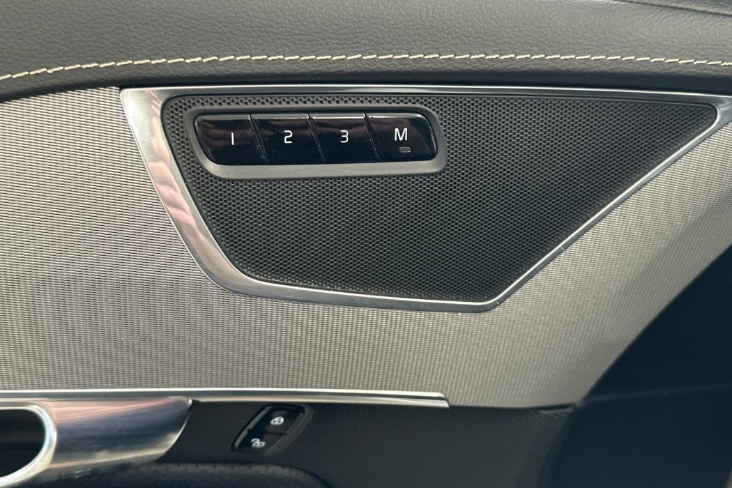 VOLVO XC90 2019