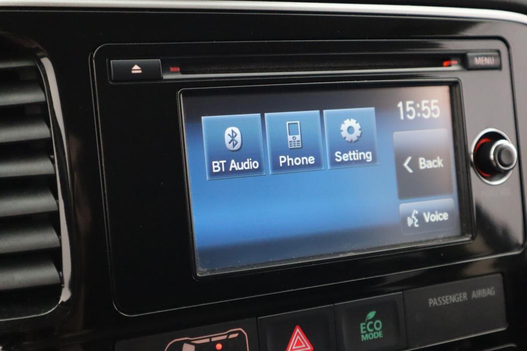 MITSUBISHI Outlander 2015