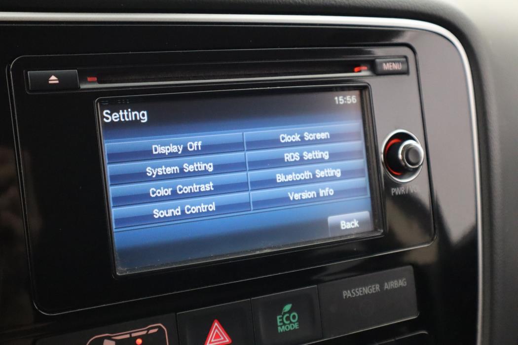MITSUBISHI Outlander 2015