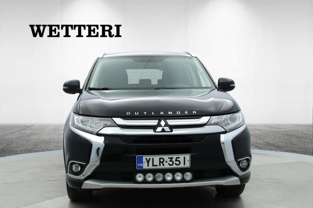 MITSUBISHI Outlander 2015