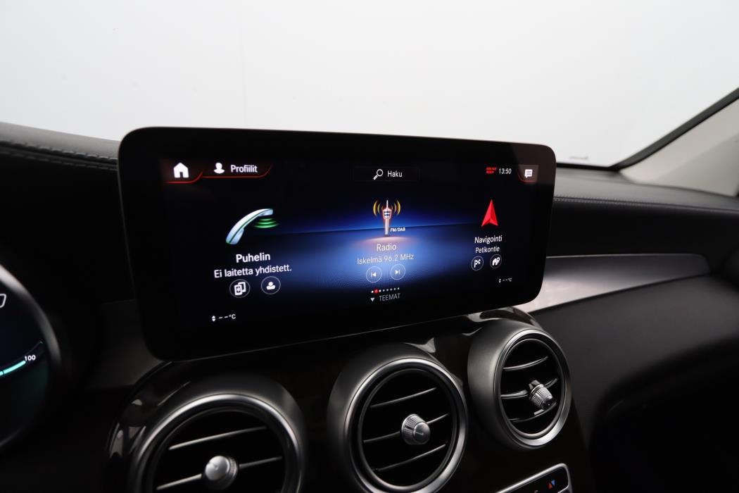 MERCEDES-BENZ GLC 2021