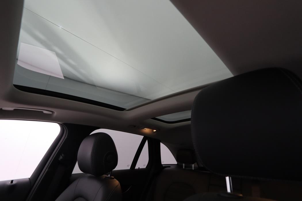 MERCEDES-BENZ GLC 2021