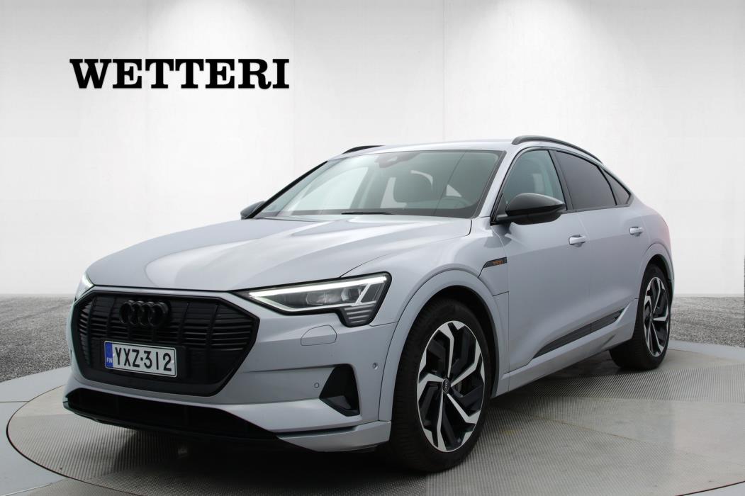 AUDI e-tron 2022