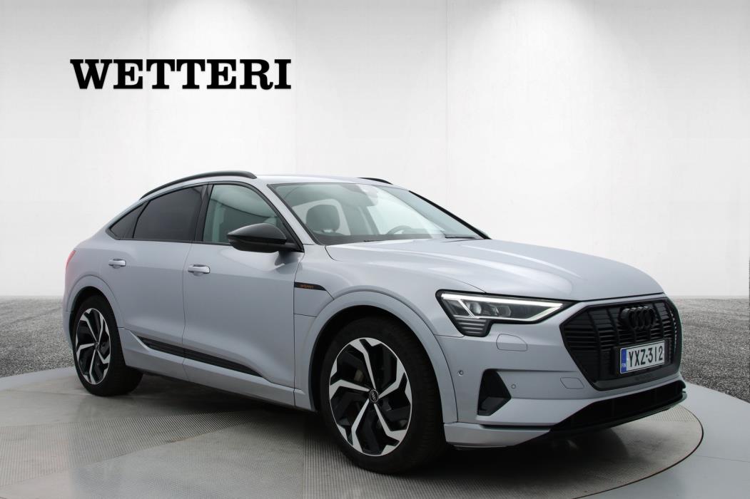 AUDI e-tron 2022