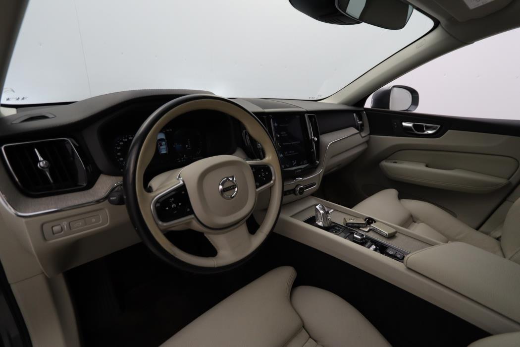 VOLVO XC60 2019