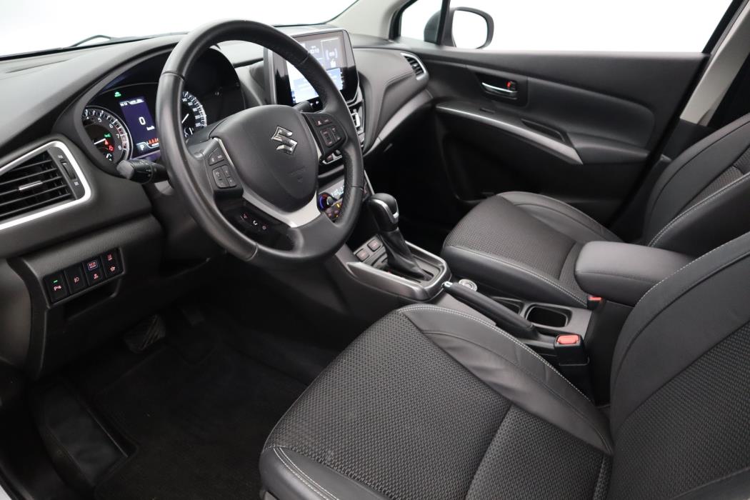 SUZUKI S-Cross 2023
