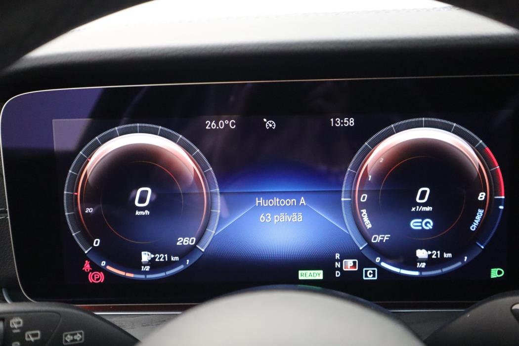 MERCEDES-BENZ E 2022