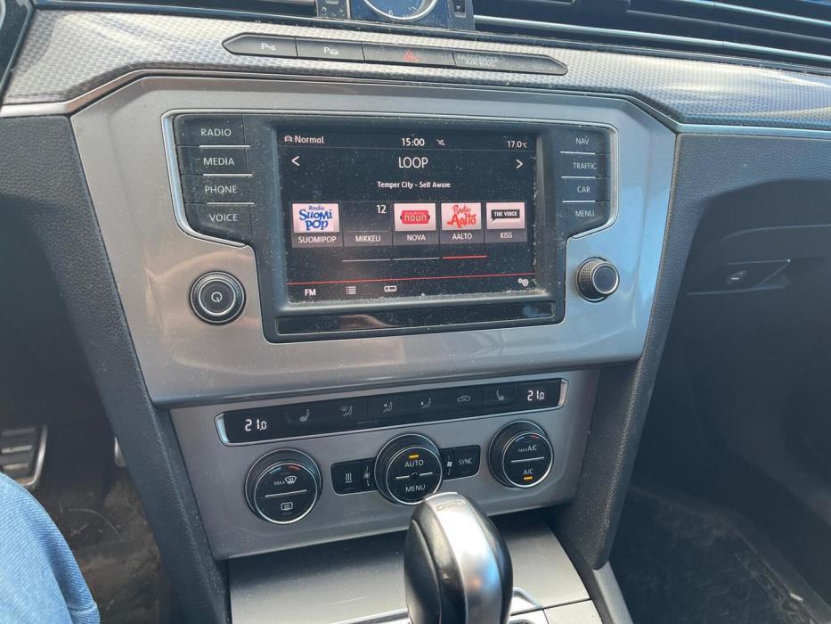 VOLKSWAGEN Passat 2015