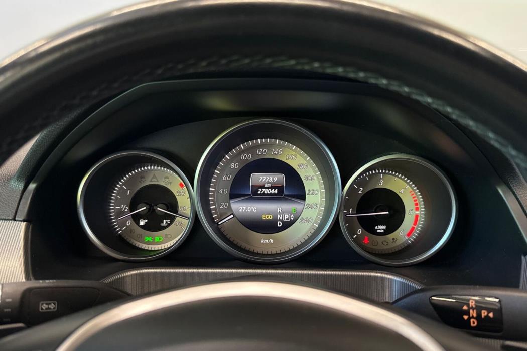 MERCEDES-BENZ E 2013