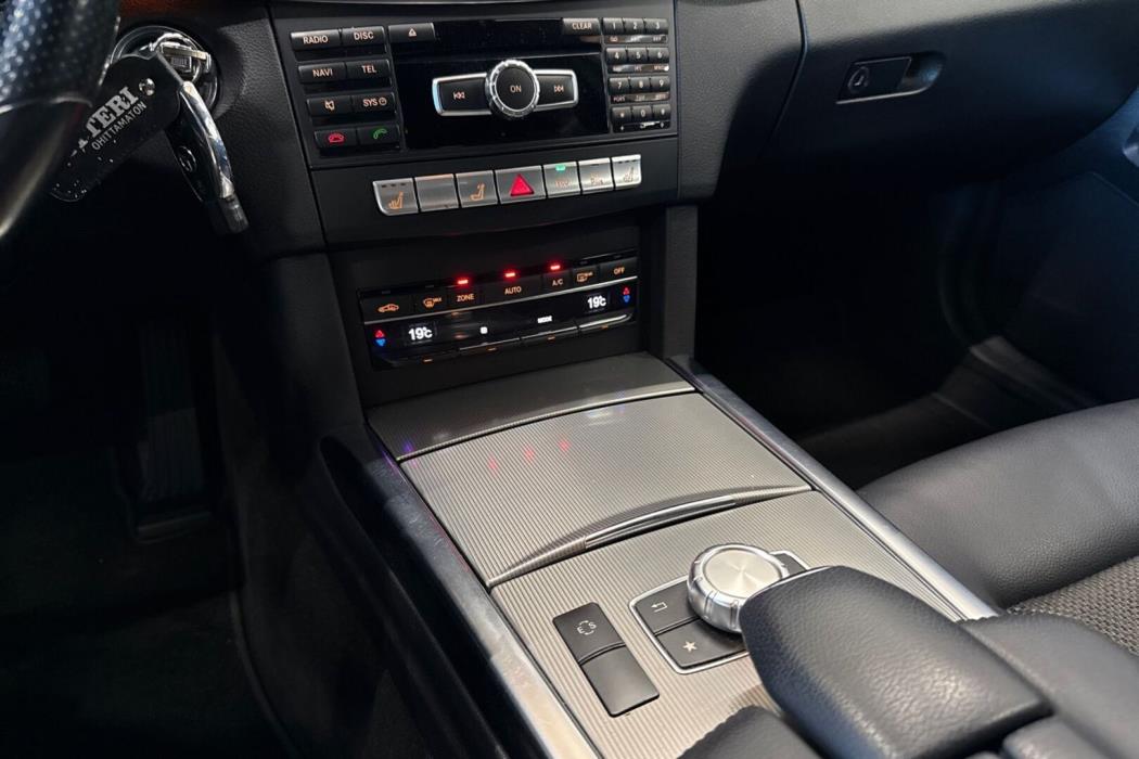 MERCEDES-BENZ E 2013