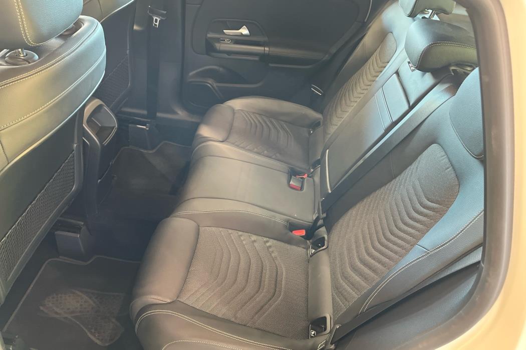 MERCEDES-BENZ B 2019