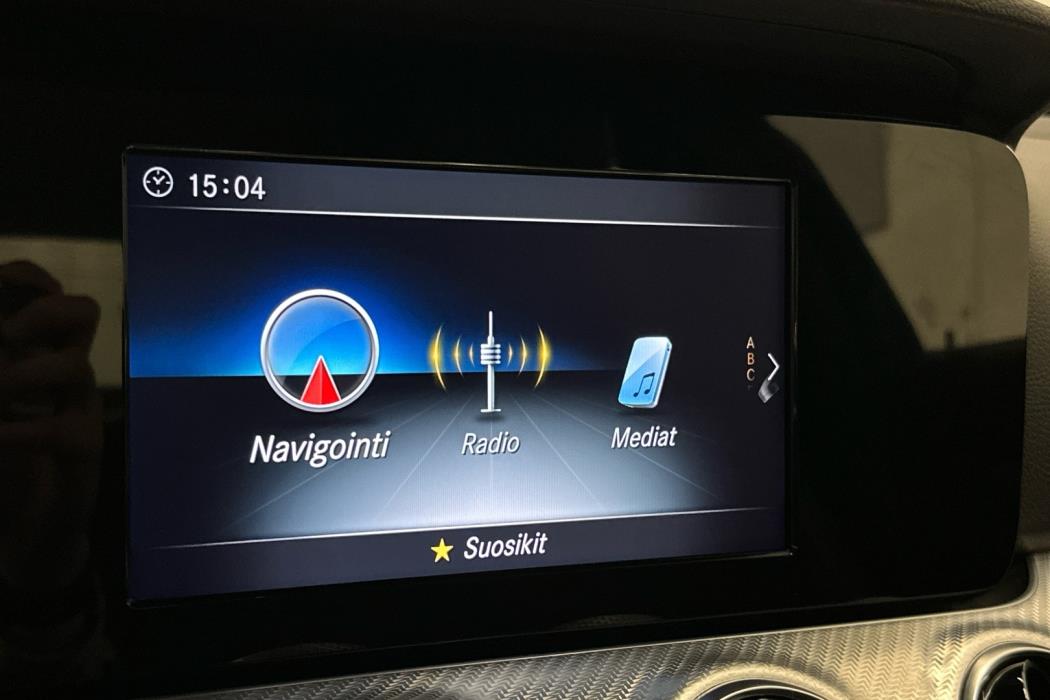 MERCEDES-BENZ E 2019