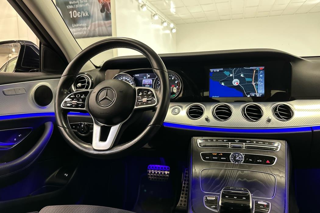 MERCEDES-BENZ E 2019