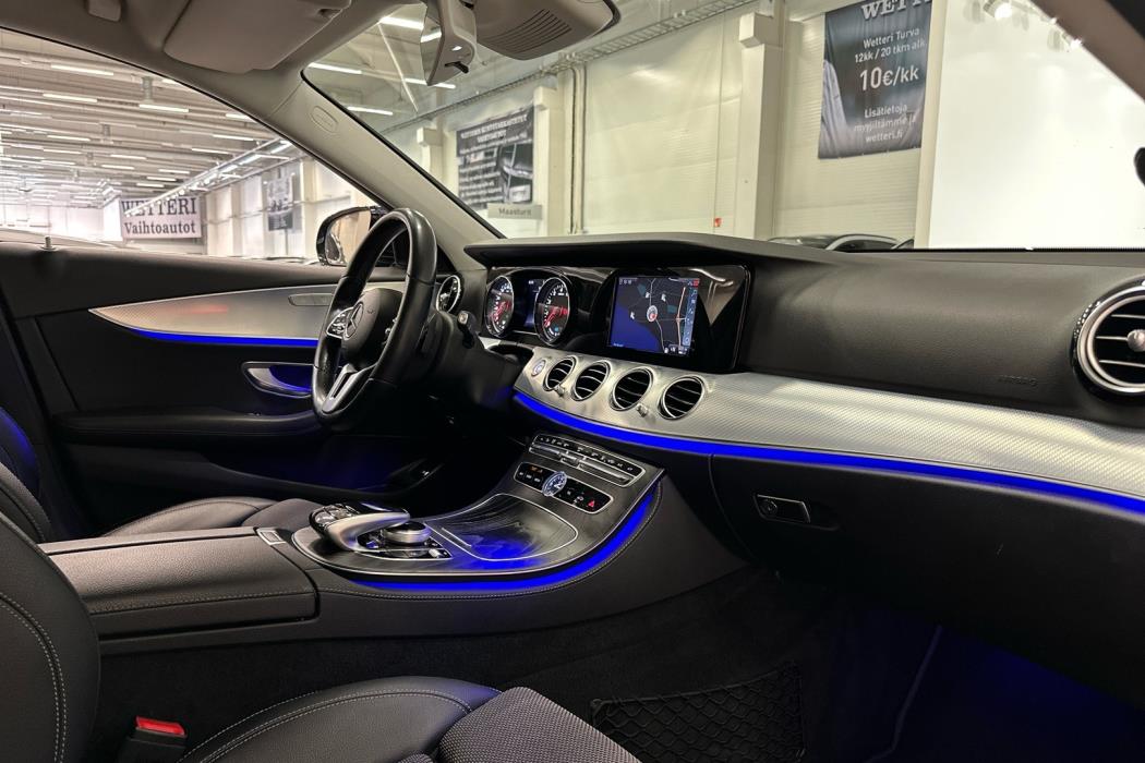 MERCEDES-BENZ E 2019