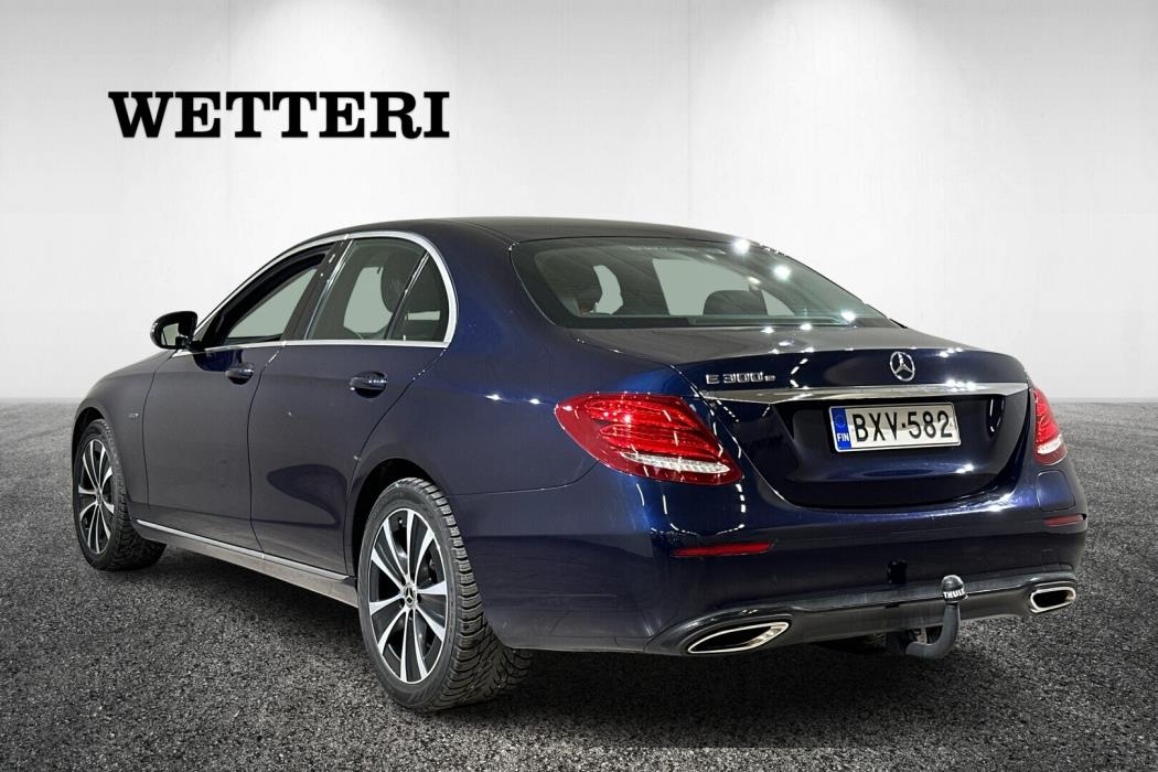 MERCEDES-BENZ E 2019