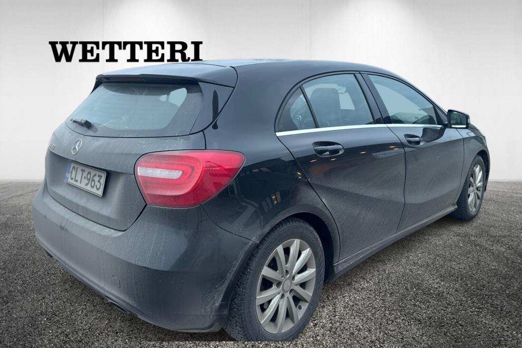 MERCEDES-BENZ A 2015