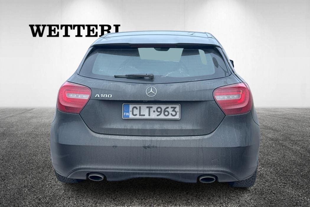 MERCEDES-BENZ A 2015