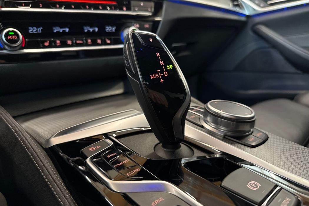 BMW 530 2019