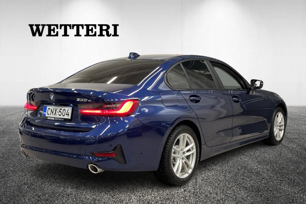 BMW 330 2019