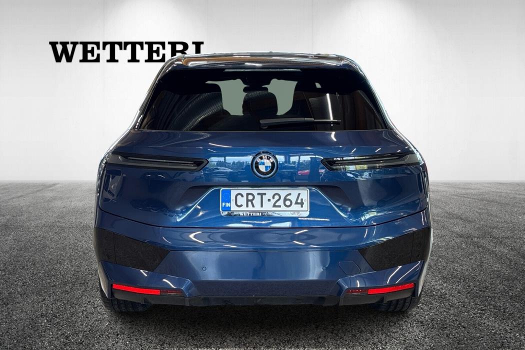 BMW iX 2023