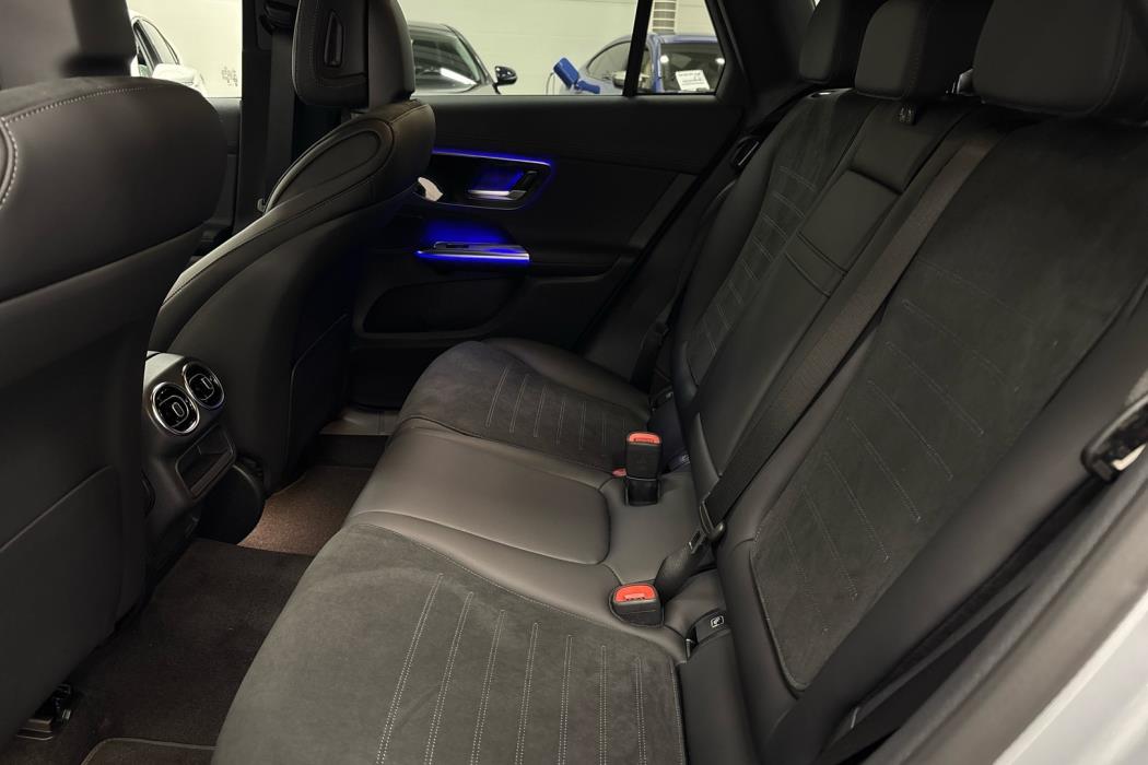 MERCEDES-BENZ GLC 2026