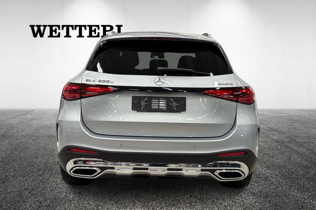 MERCEDES-BENZ GLC 2026