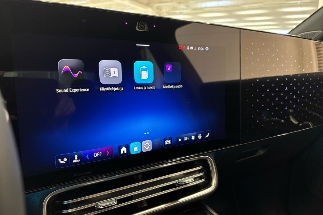 MERCEDES-BENZ CLA 2025