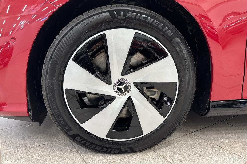 MERCEDES-BENZ CLA 2025