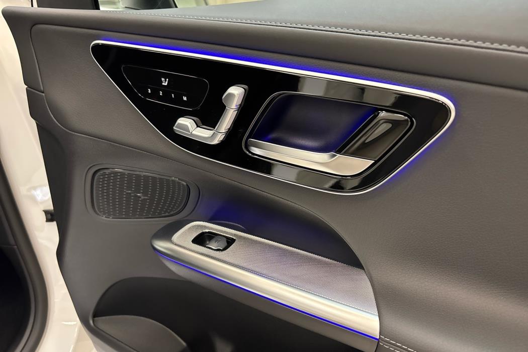 MERCEDES-BENZ GLC 2025