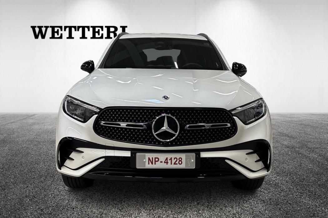 MERCEDES-BENZ GLC 2025