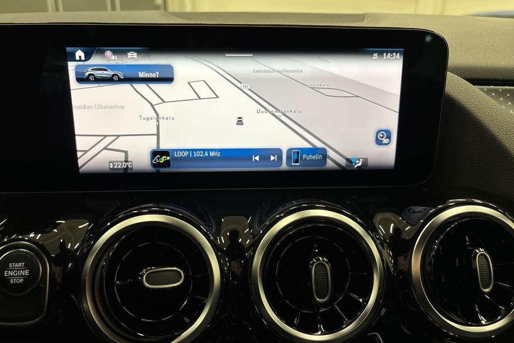 MERCEDES-BENZ GLA 2024