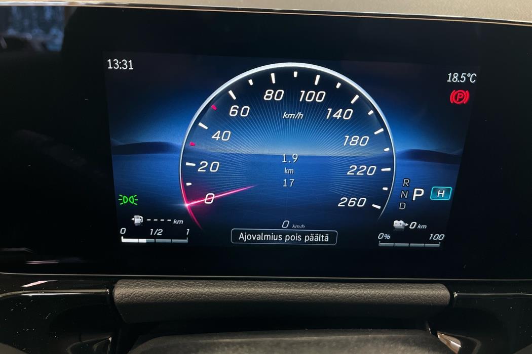 MERCEDES-BENZ GLA 2026