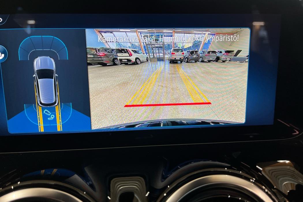 MERCEDES-BENZ GLA 2026