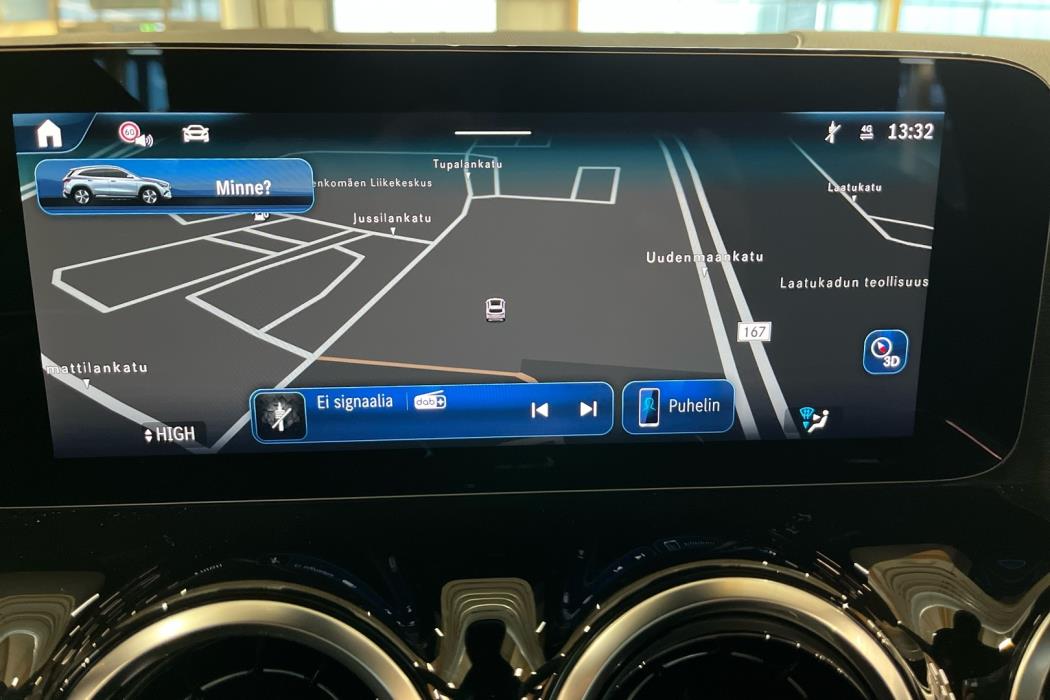 MERCEDES-BENZ GLA 2026