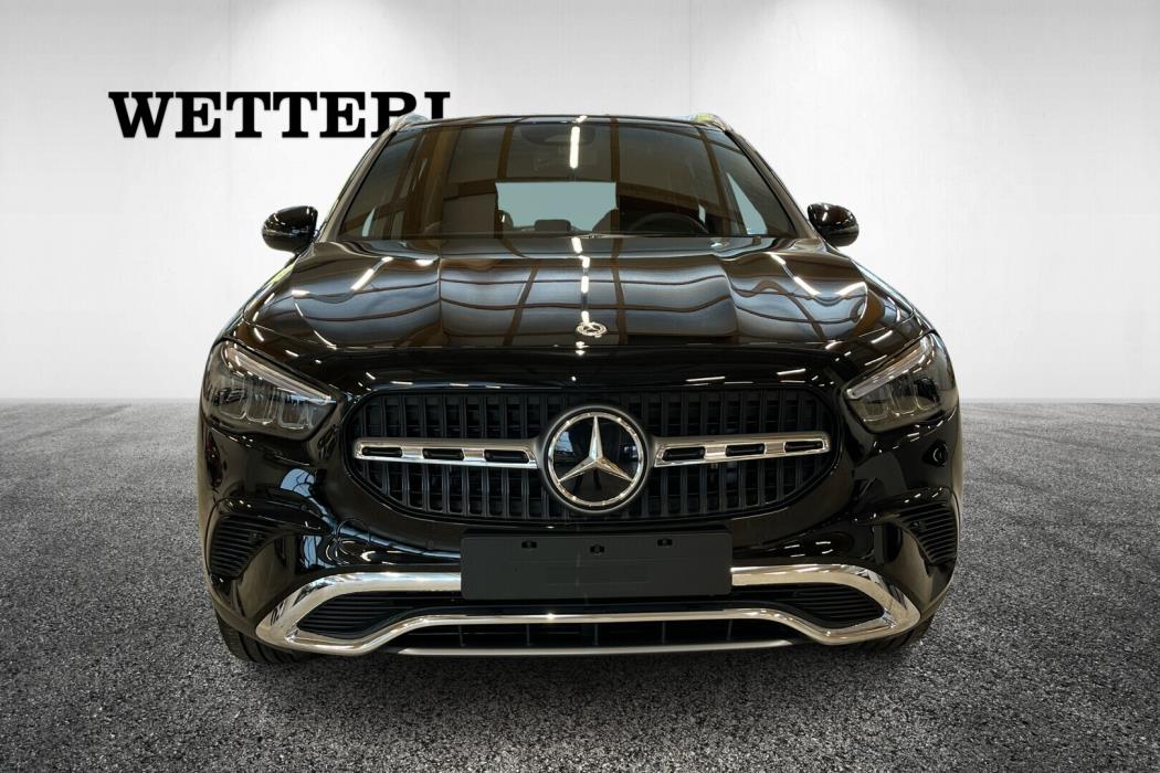 MERCEDES-BENZ GLA 2026