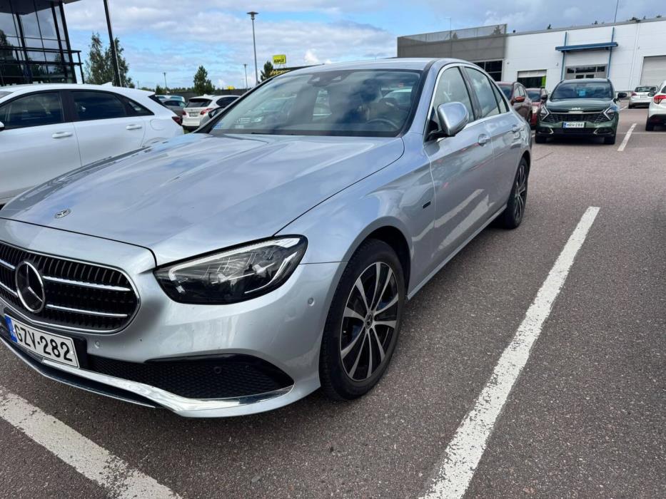 MERCEDES-BENZ E 2021