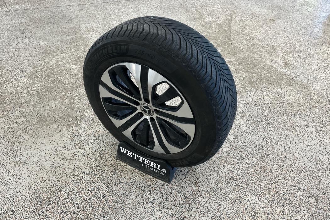 MERCEDES-BENZ GLC 2020