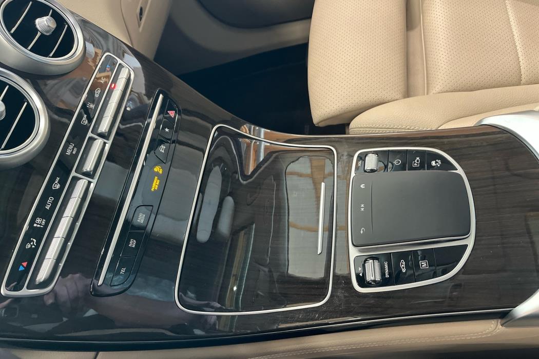 MERCEDES-BENZ GLC 2020