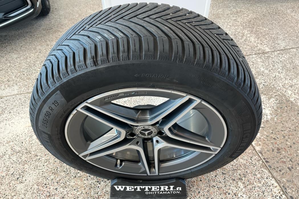 MERCEDES-BENZ GLC 2020